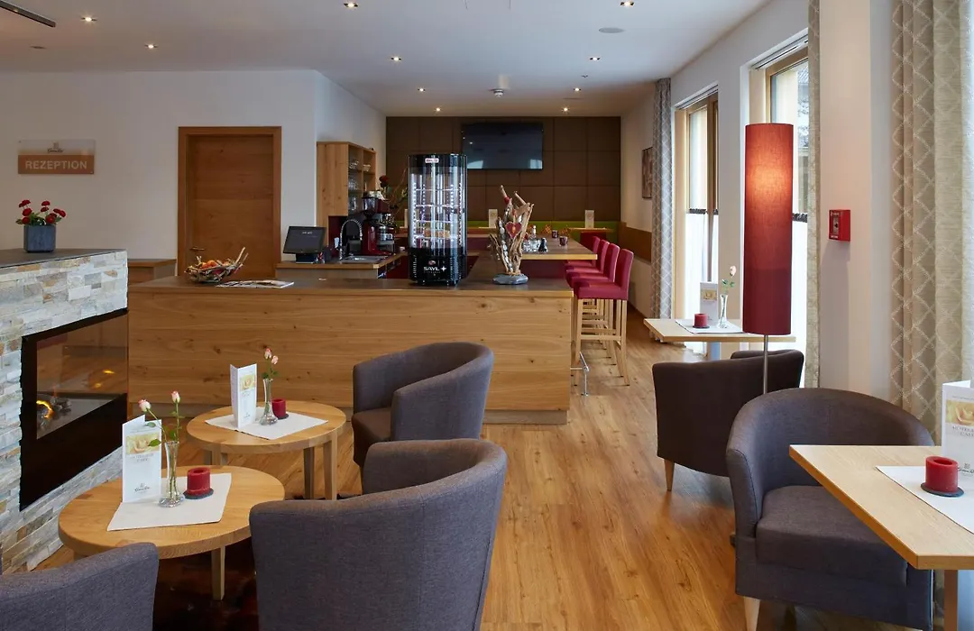 Hotel Goldene Rose-1